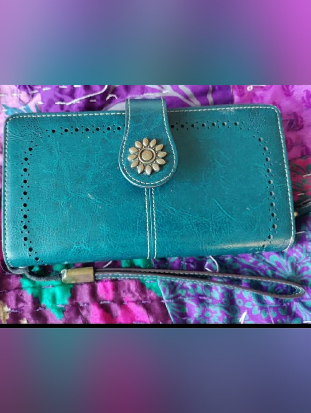 Vintage From 1985 Teal Women's Leather Wristlet Clutch with Floral Stud